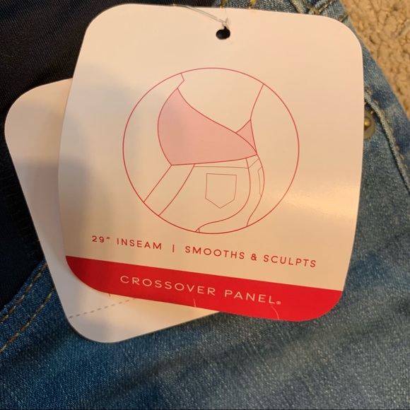 Isabel Maternity by Ingrid & Isabel Maternity Jeggings - Picture 4 of 7